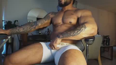clark_strong online show from June 25, 11:15 am