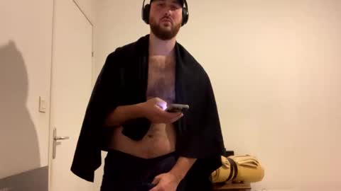 cleurj online show from October 22, 8:23 pm