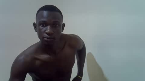 clive_damian online show from April 23, 4:17 am