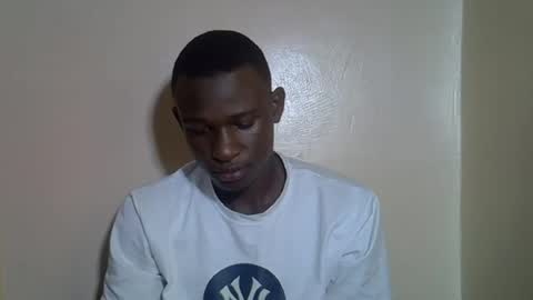 clive_damian online show from June 17, 7:59 pm
