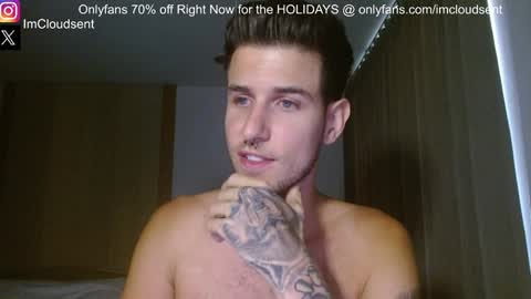 Snapshot of cloudsent chatting on January 8, 4:44 am 35 videos 50 pictures ---- IGTwitter ImCloudsent online show from January 8, 4:44 am
