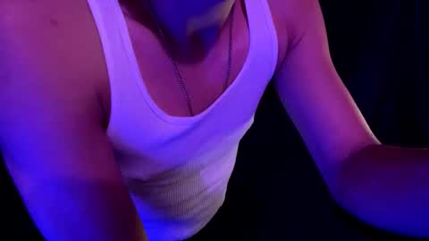 Snapshot of cloudsixtnine chatting on October 23, 9:46 am Drew online show from October 23, 9:46 am