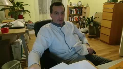 Snapshot of clouplefun chatting on January 4, 4:44 am clouplefun online show from January 4, 4:44 am