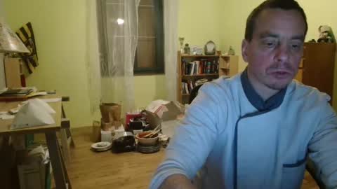 Snapshot of clouplefun chatting on December 11, 4:30 am clouplefun online show from December 11, 4:30 am