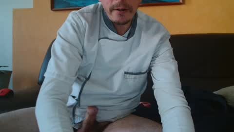 Snapshot of clouplefun chatting on December 20, 1:00 pm clouplefun online show from December 20, 1:00 pm
