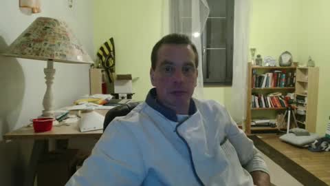 Snapshot of clouplefun chatting on December 23, 4:55 am clouplefun online show from December 23, 4:55 am