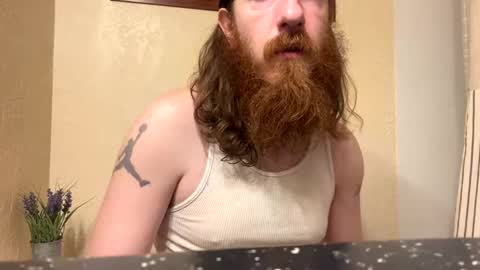 Snapshot of cloverboy1988 chatting on February 12, 11:40 am cloverboy1988 online show from February 12, 11:40 am