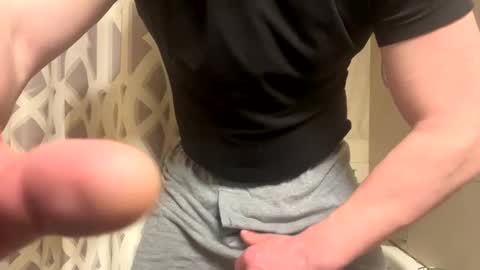 clovershit1 online show from April 12, 6:26 am