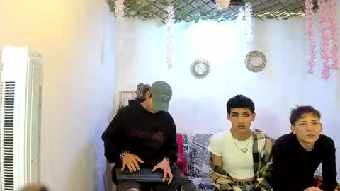 club_latinboys online show from February 15, 1:52 pm