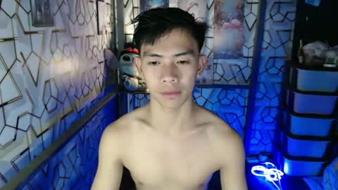 clyde_twinkx online show from January 6, 7:51 pm