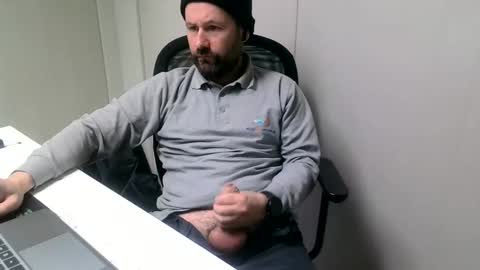 Snapshot of cmp_brandon chatting on March 10, 1:21 pm cmp_brandon online show from March 10, 1:21 pm