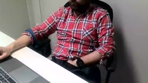 Snapshot of cmp_brandon chatting on February 5, 2:59 pm cmp_brandon online show from February 5, 2:59 pm