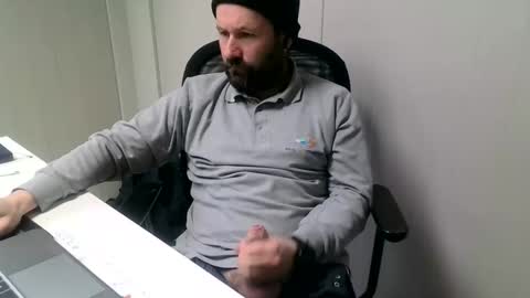 Snapshot of cmp_brandon chatting on February 25, 1:28 pm cmp_brandon online show from February 25, 1:28 pm