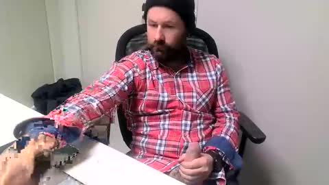 Snapshot of cmp_brandon chatting on January 20, 1:32 pm cmp_brandon online show from January 20, 1:32 pm