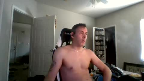 Snapshot of cmypenis chatting on October 5, 4:11 pm Master Bates online show from October 5, 4:11 pm