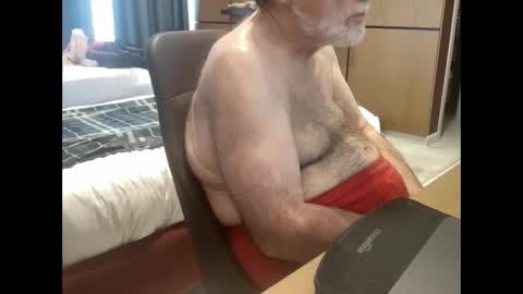 Snapshot of coach_karl chatting on January 1, 1:59 pm Coach Karl Porn Star Tip me all the way to my next trip online show from January 1, 1:59 pm