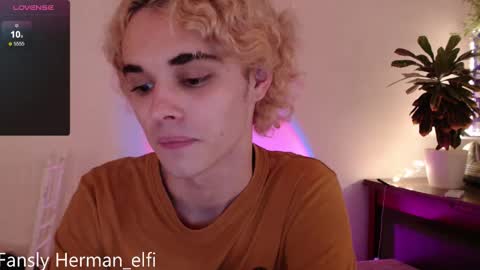 Snapshot of cock_and_lock chatting on October 14, 11:45 pm Herman online show from October 14, 11:45 pm