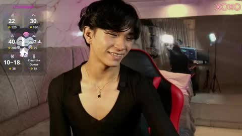 COCO online show from April 27, 8:03 pm