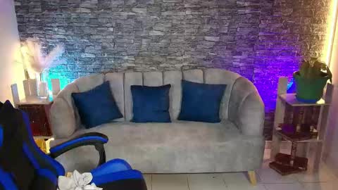 COCO online show from April 24, 11:07 pm