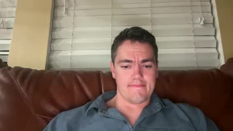 codycjsmth online show from February 4, 3:54 am