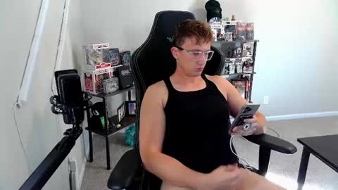 Snapshot of codyt1016 chatting on October 17, 4:00 pm codyt1016 online show from October 17, 4:00 pm
