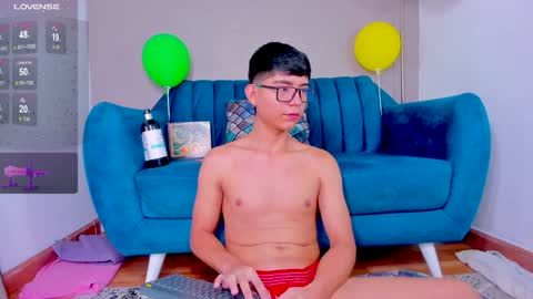 Snapshot of codytwink_ chatting on January 4, 3:49 pm Cody online show from January 4, 3:49 pm