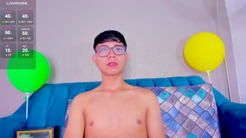 Snapshot of codytwink_ chatting on December 31, 1:30 pm Cody online show from December 31, 1:30 pm