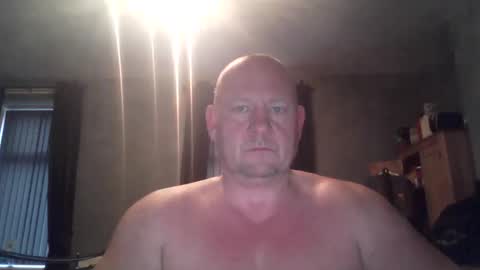 col4nows online show from November 19, 8:03 am