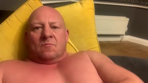 col4nows online show from November 23, 10:10 pm