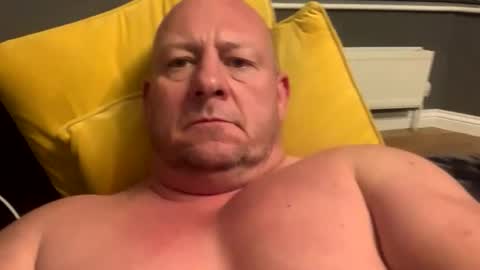 col4nows online show from November 12, 10:47 pm