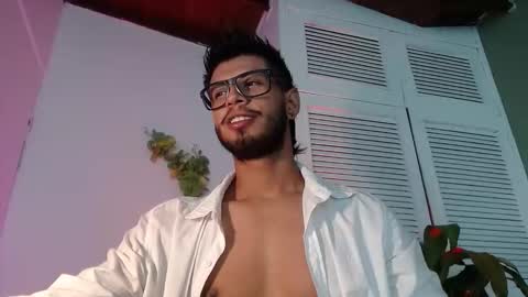 Snapshot of colby_smit chatting on September 16, 10:10 pm Colby online show from September 16, 10:10 pm