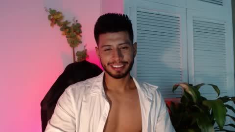 Snapshot of colby_smit chatting on September 10, 8:18 pm Colby online show from September 10, 8:18 pm