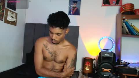 Snapshot of colinlatinbrown chatting on September 16, 3:57 pm IG online show from September 16, 3:57 pm