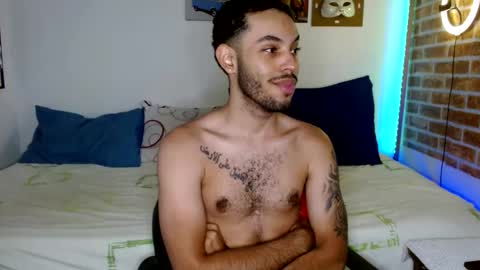 Snapshot of colinlatinbrown chatting on February 5, 3:31 pm IG online show from February 5, 3:31 pm