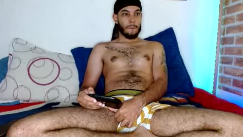 Snapshot of colinlatinbrown chatting on January 30, 6:00 pm IG online show from January 30, 6:00 pm