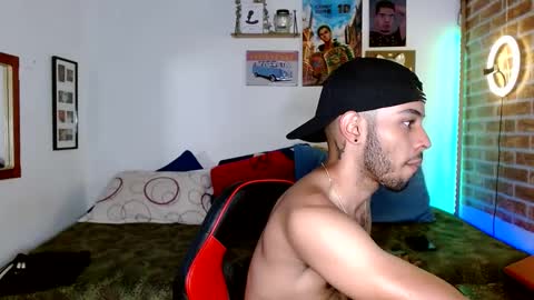 Snapshot of colinlatinbrown chatting on March 8, 9:51 pm IG online show from March 8, 9:51 pm
