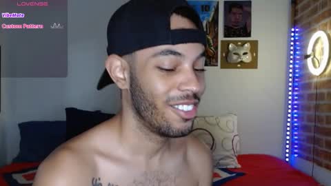 Snapshot of colinlatinbrown chatting on December 4, 12:14 pm IG online show from December 4, 12:14 pm