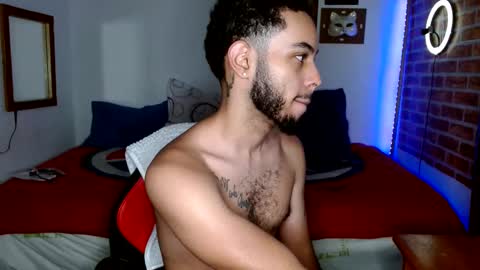 Snapshot of colinlatinbrown chatting on January 29, 9:44 am IG online show from January 29, 9:44 am