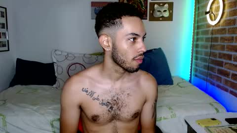 Snapshot of colinlatinbrown chatting on February 26, 12:14 pm IG online show from February 26, 12:14 pm