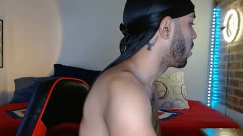 Snapshot of colinlatinbrown chatting on December 9, 8:40 pm IG online show from December 9, 8:40 pm