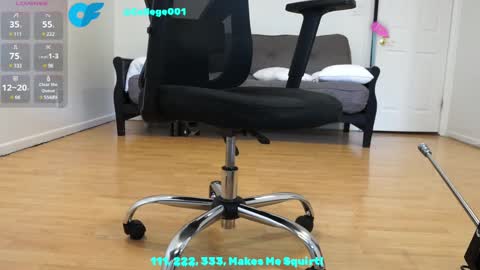 College001 online show from February 27, 9:25 pm
