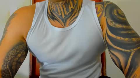 Snapshot of colombian_monster_cock chatting on October 13, 3:12 am camilo online show from October 13, 3:12 am