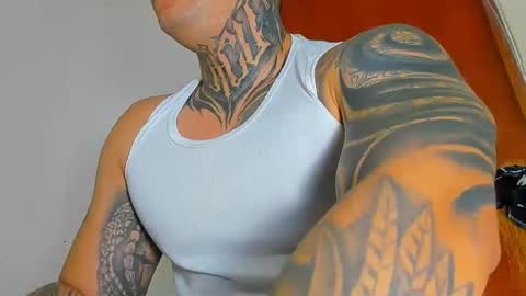 Snapshot of colombian_monster_cock chatting on September 19, 6:58 am camilo online show from September 19, 6:58 am