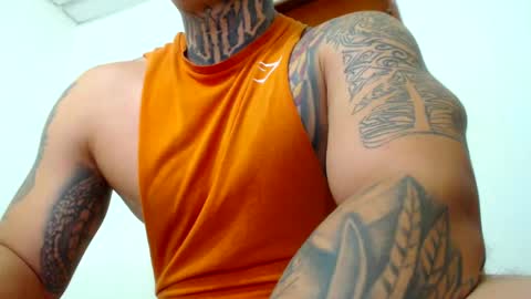 Snapshot of colombian_monster_cock chatting on January 9, 8:34 am camilo online show from January 9, 8:34 am
