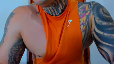 Snapshot of colombian_monster_cock chatting on October 22, 5:38 pm camilo online show from October 22, 5:38 pm
