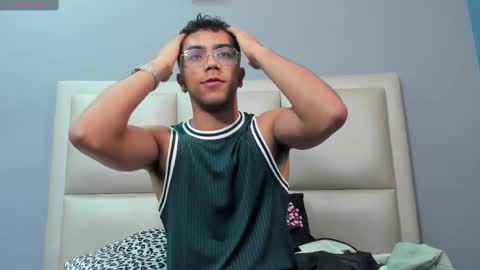 Snapshot of colstorw_ chatting on September 30, 11:58 am colstorw_ online show from September 30, 11:58 am