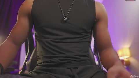 colstorw_ online show from February 16, 12:03 pm