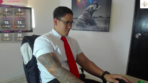 coltonmassif_ online show from October 21, 7:17 pm