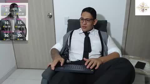 coltonmassif_ online show from February 26, 7:43 am