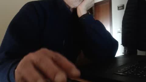 comemivuoi2 online show from February 12, 1:28 pm